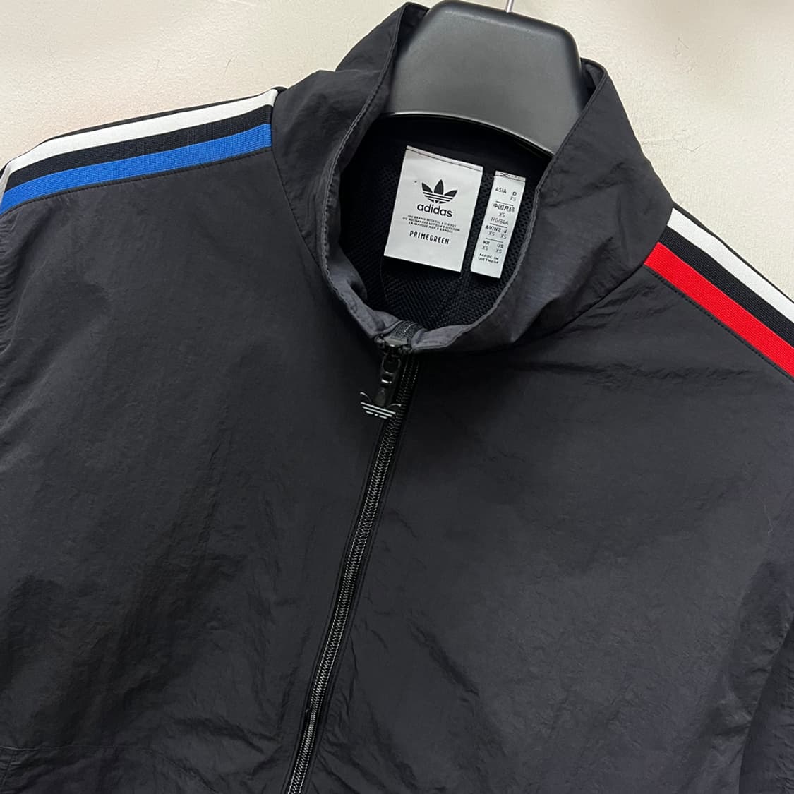 아디다스 트라이컬러 바람막이 트랙탑 XS 상품이미지3