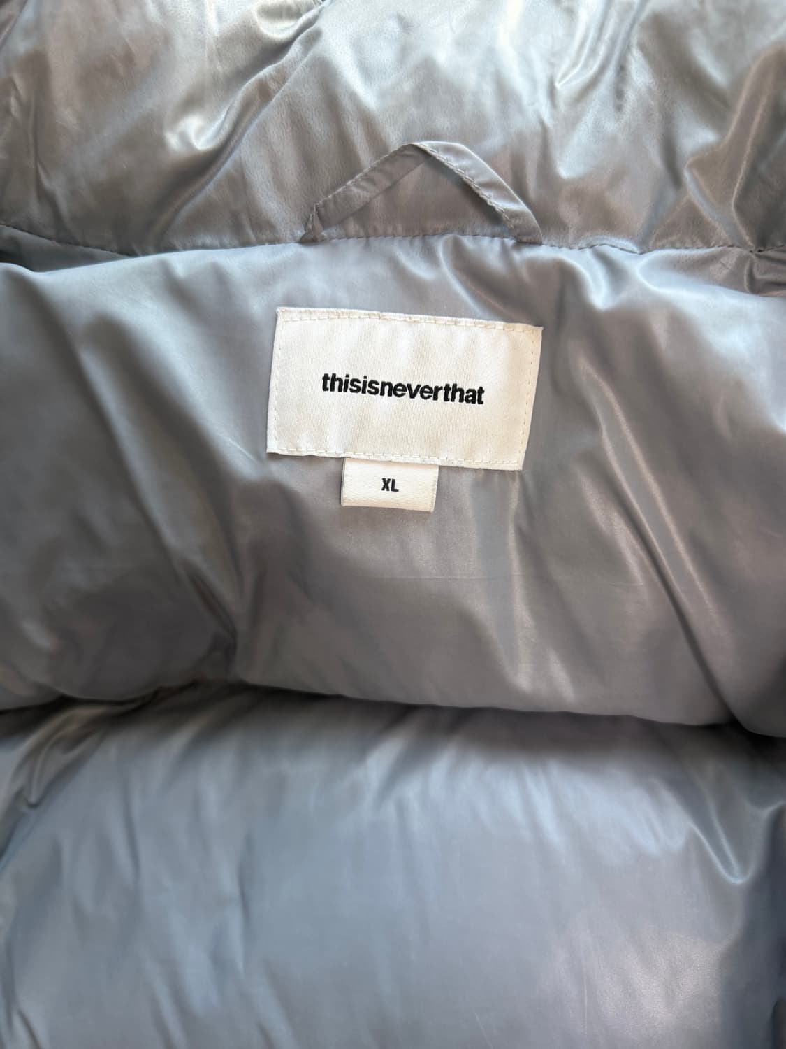 디즈이즈네버댓 퍼텍스 패딩 XL 상품이미지4