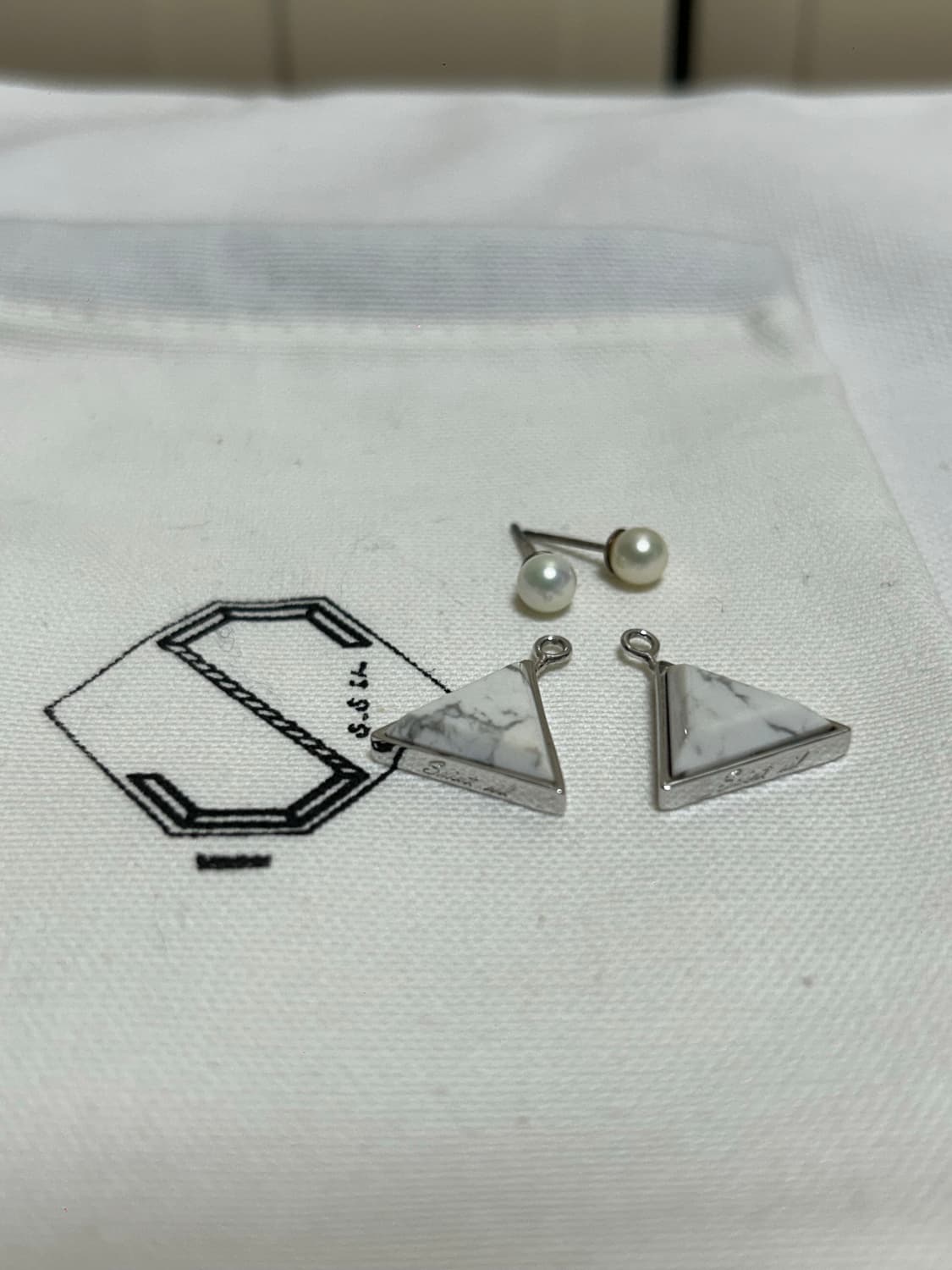 에스실 마블 삼각 귀걸이 상품이미지2