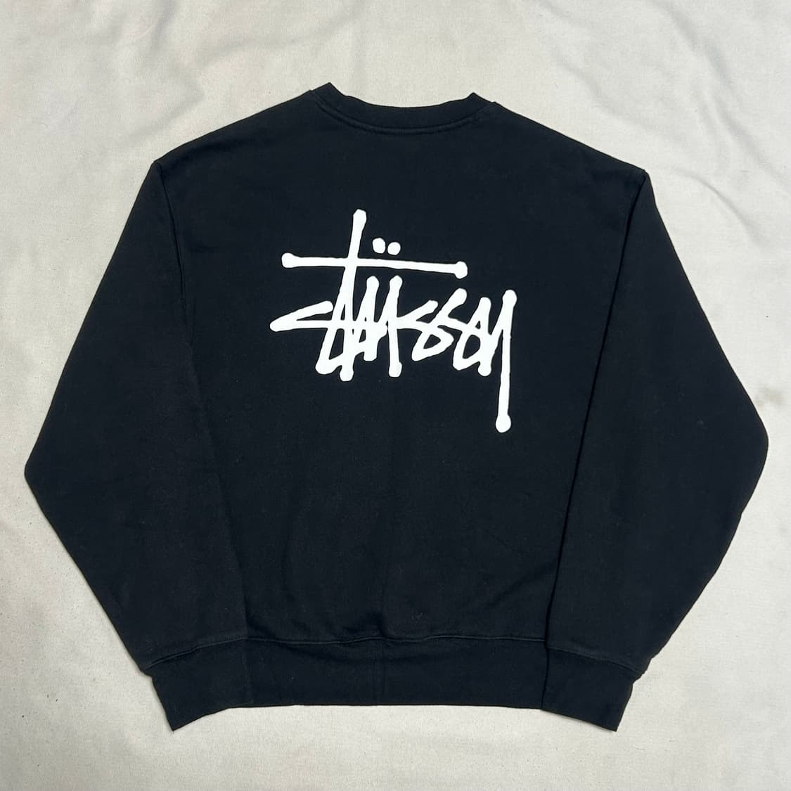 L 스투시 빅로고 블랙 맨투맨 상품이미지3