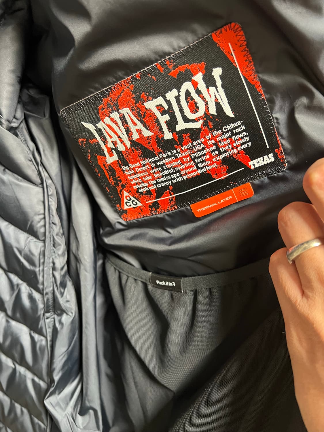 XL,블랙) 나이키 acg 라바플로우 경량패딩 상품이미지5