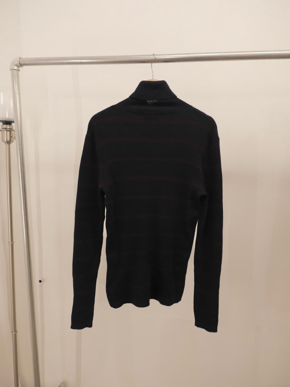 드리스 반 노튼 스트라이프 터틀넥 니트 상품이미지4