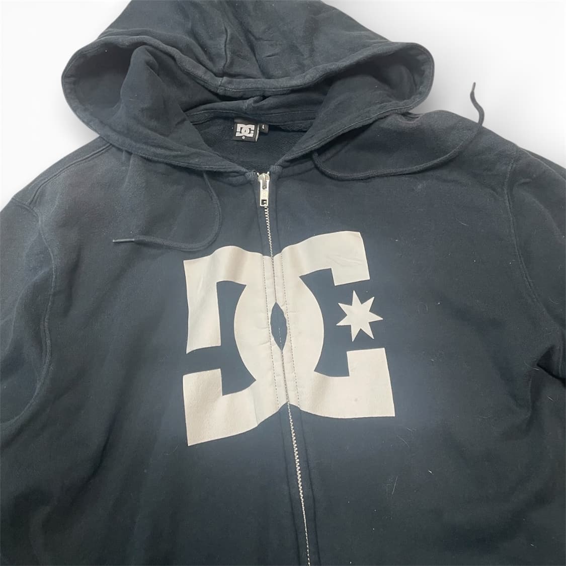 Dc 낙낙여리핏 블랙.화이트로고후드집업(표기L) 상품이미지2