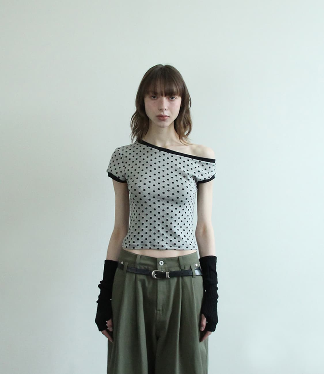 DOT UNBALANCE RINGER TOP (GREY) 상품이미지5