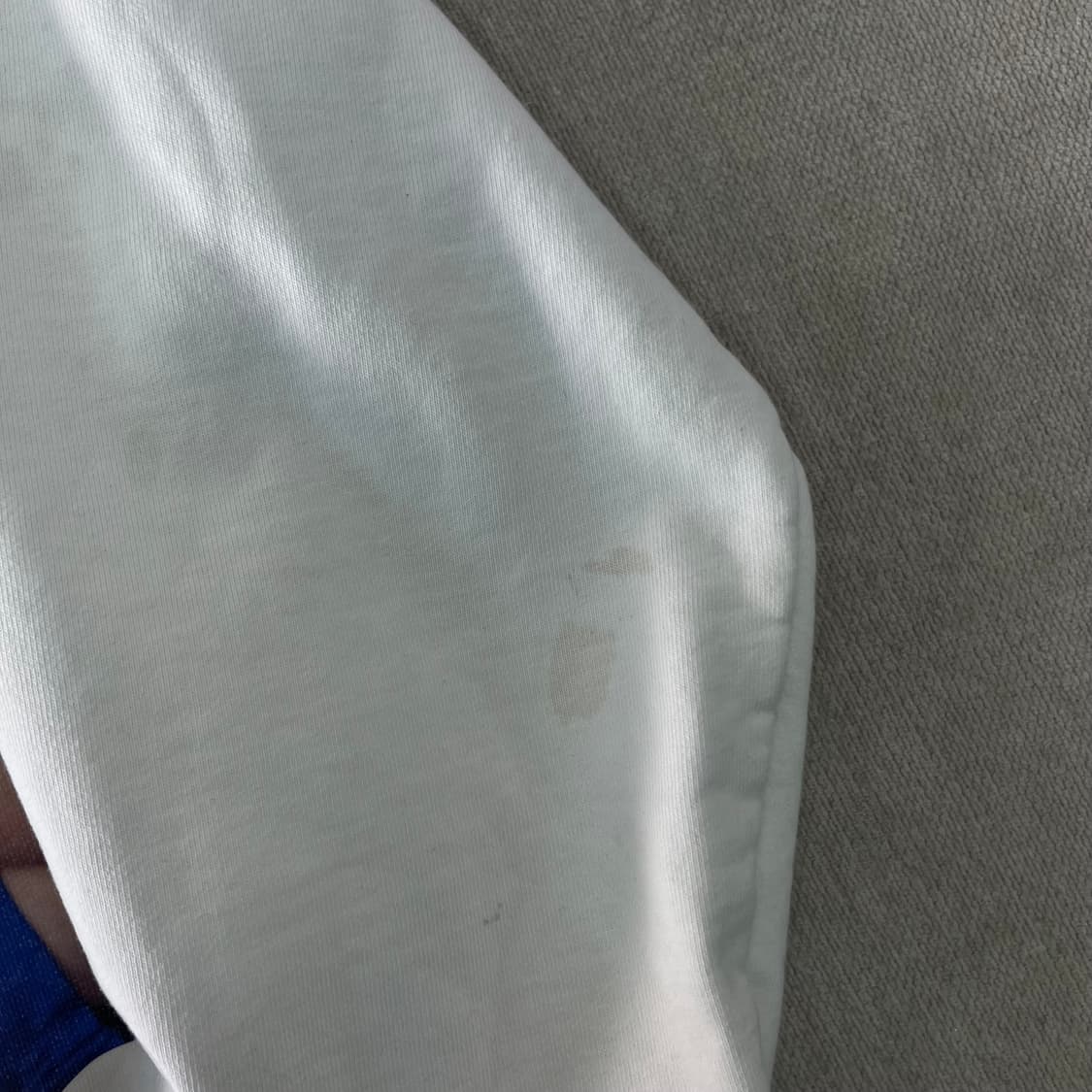 105 아크메드라비 화이트 후드티 상품이미지6