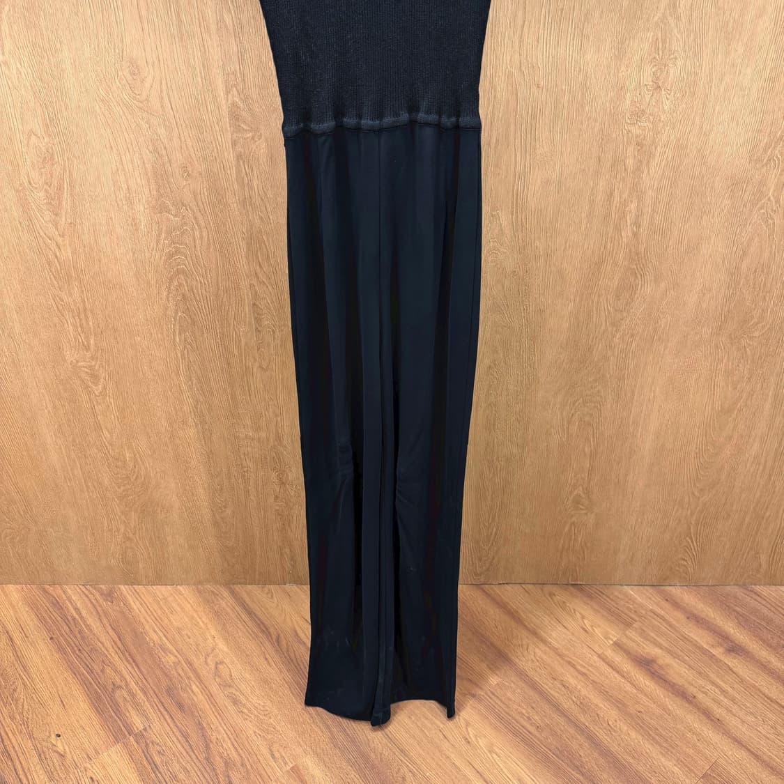 막스마라 점프슈트 반팔 백 클로징 시스루 하이웨스트 실크 디테일 블랙 상품이미지5