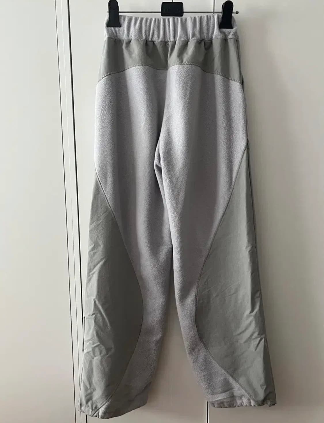 오호스 엠보 플리츠 컴피 팬츠 embo fleece comfy pants 상품이미지2