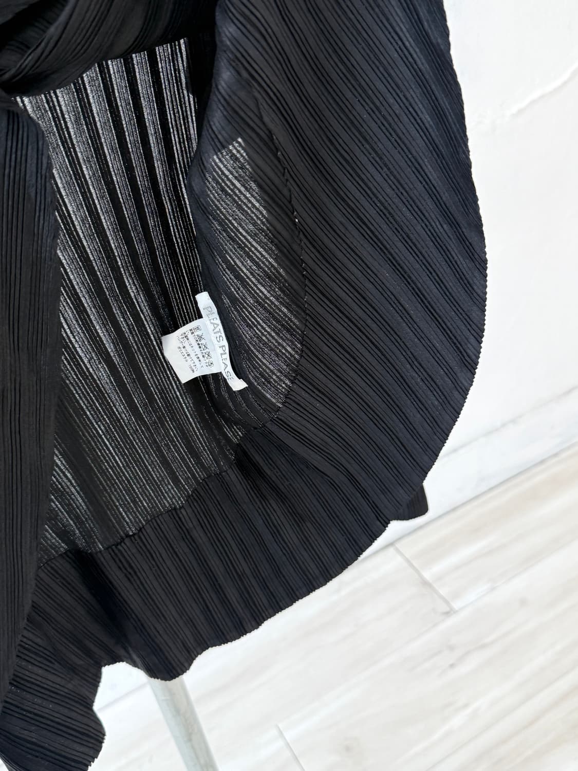 Issey Miyake Pleats Please Pleated Cardi 상품이미지4