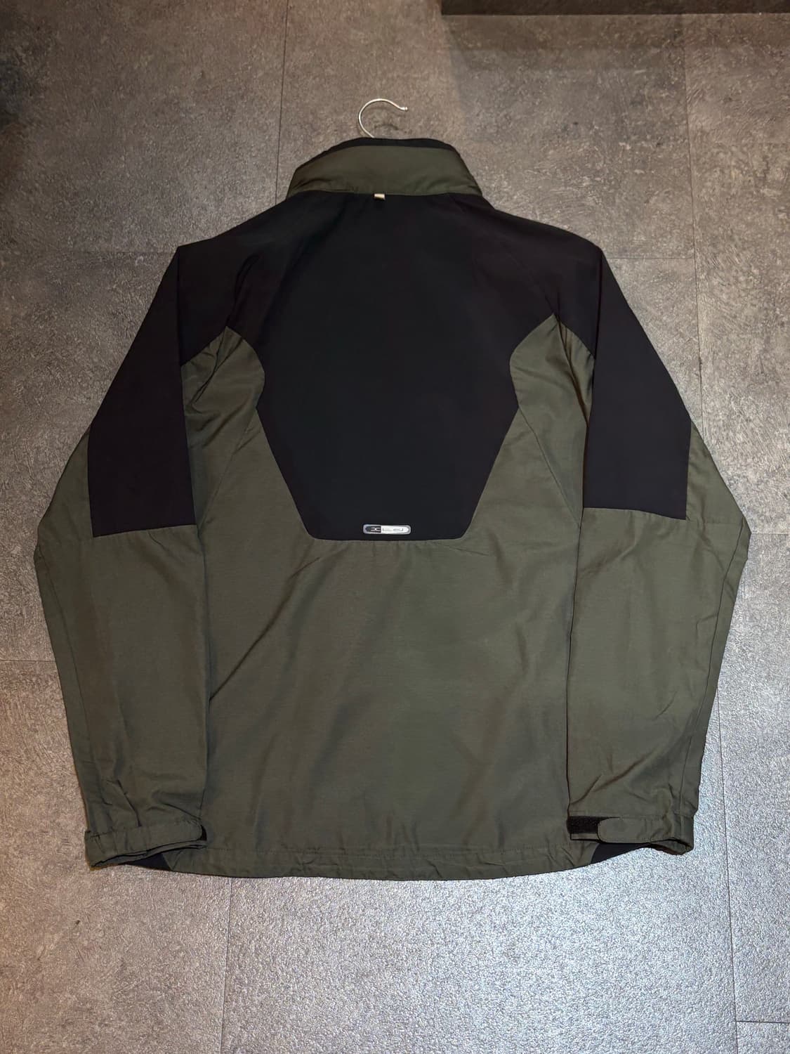 아레나 바람막이 잠바 L 상품이미지3