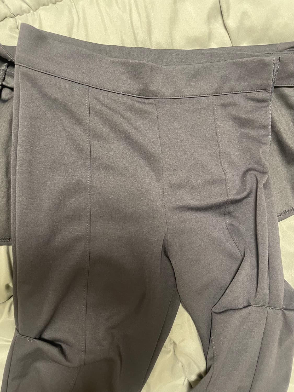 오호스 랩 오버 턱 팬츠 차콜 판매 상품이미지10