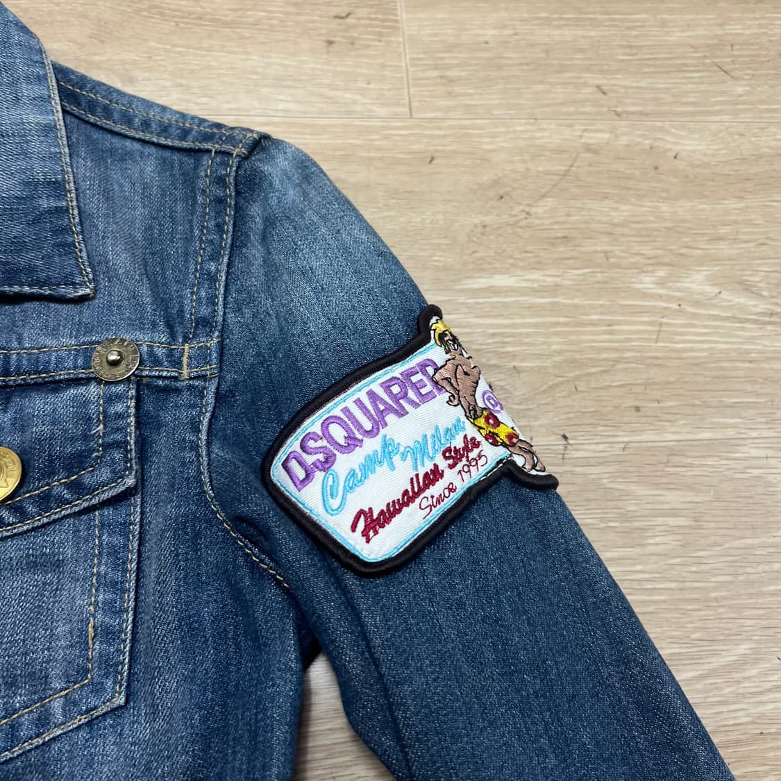 디스퀘어드2 여성 와펜 패치 데님 자켓 [중청] 40 상품이미지4
