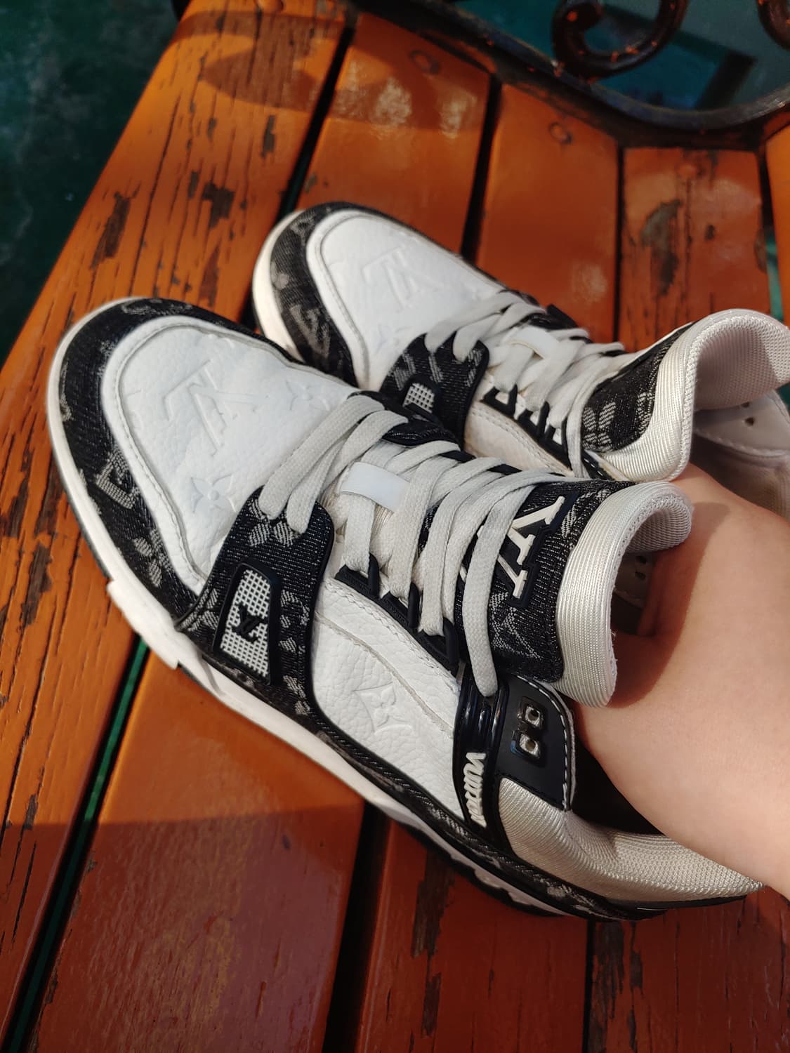 루이비통 스니커즈 팝니당 상품이미지2