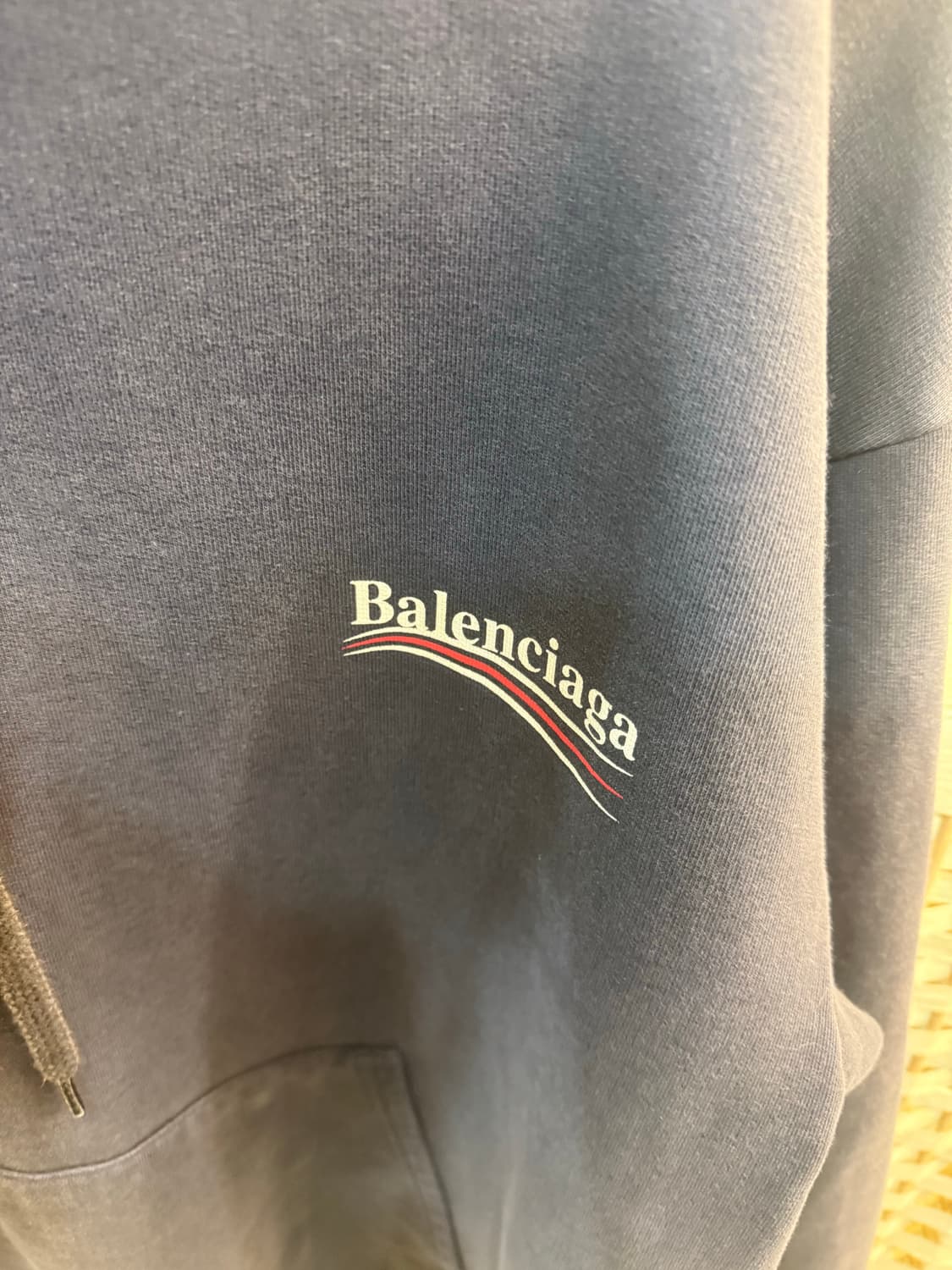 100 정품 발렌시아가 웨이브로고 후드티 팝니다 상품이미지3