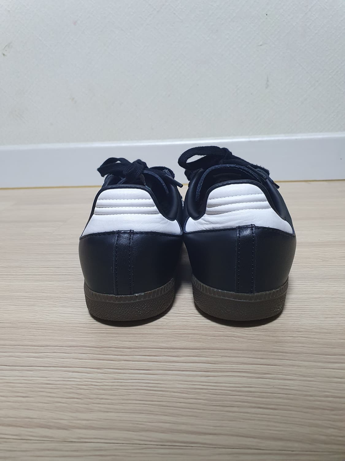 아디다스 삼바 OG 블랙 화이트 255 상품이미지5