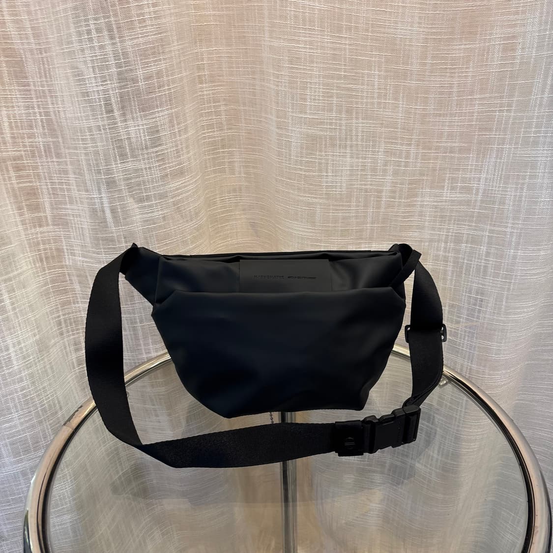 정품 마테마틱 슬링 크로스백     상품이미지1