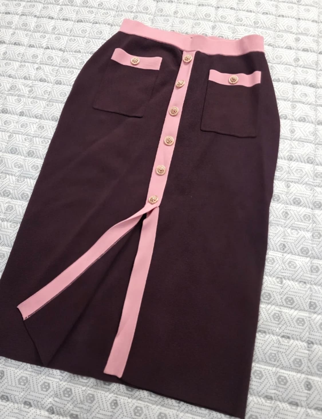 질스튜어트 뉴욕 라인배색 니트 가디건+스커트 셋업 55 상품이미지4