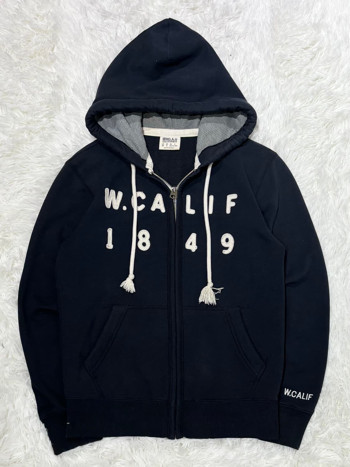 후아유 빅로고 블랙 후드집업 상품이미지3