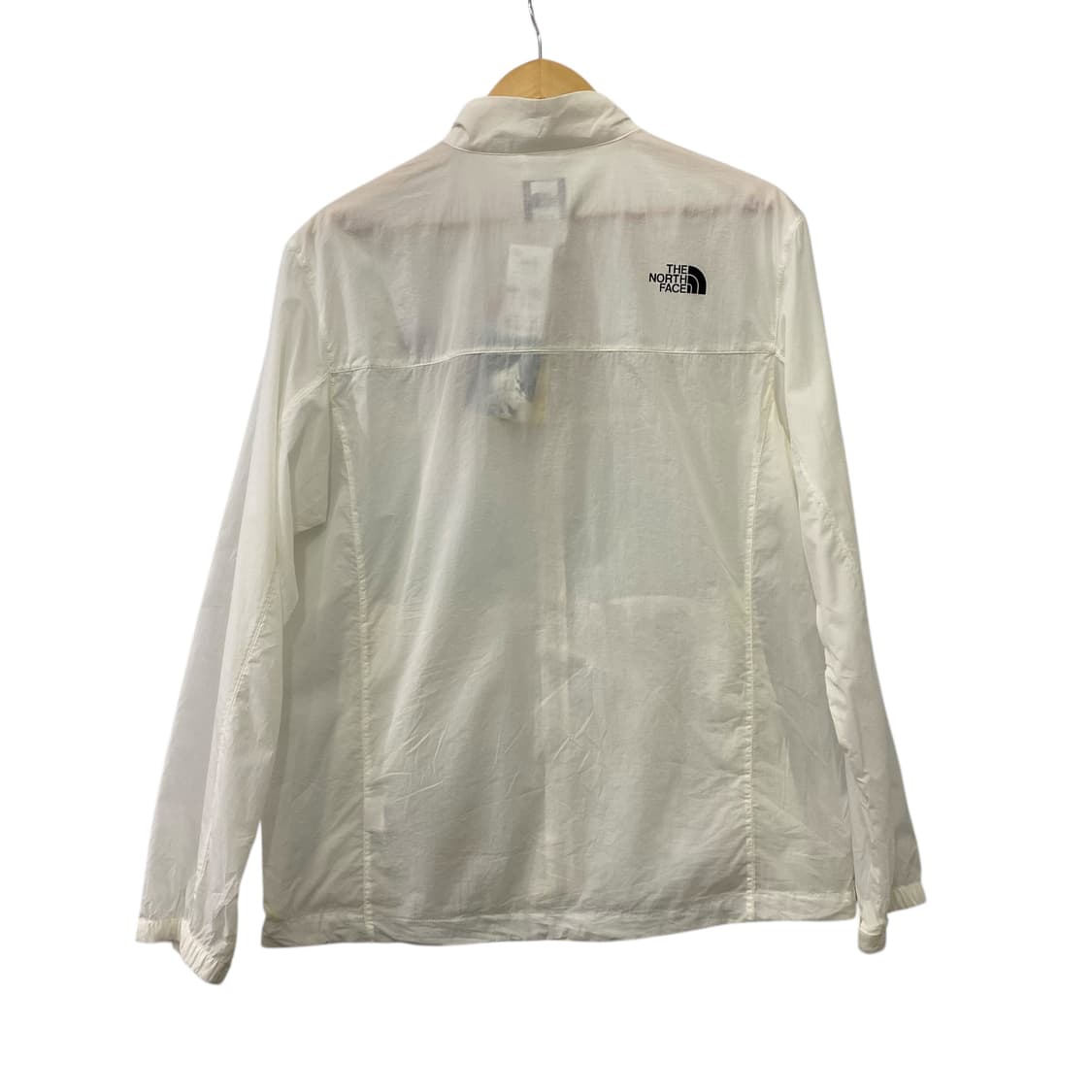 노스페이스 로고 바람막이 (택 달린 새상품) 상품이미지2