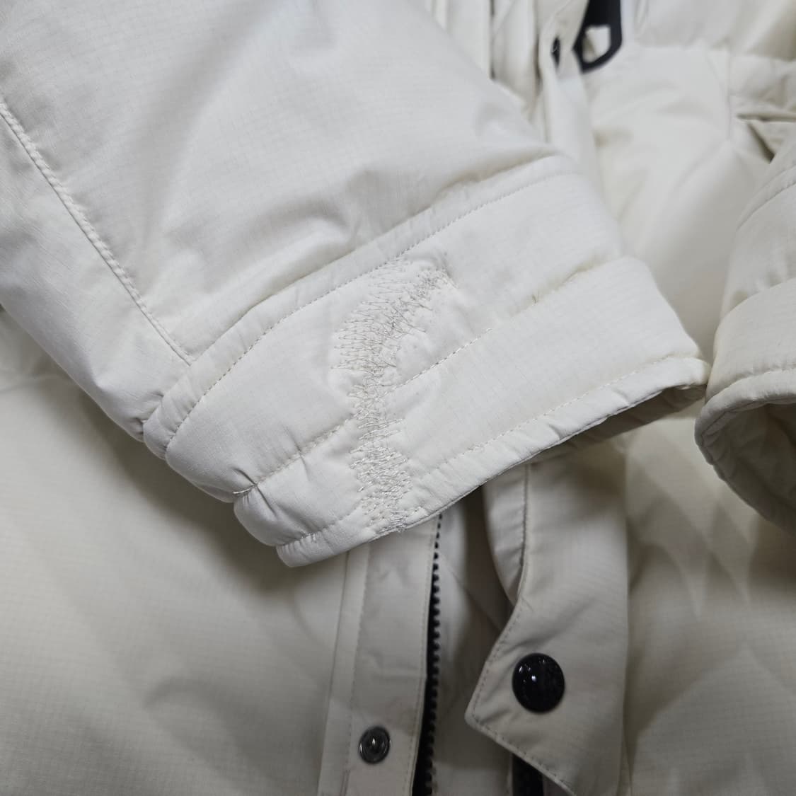 L 뉴발란스 x 이스트로그 스카이 트룹스 유러피언 고어텍스 구스다운  상품이미지8