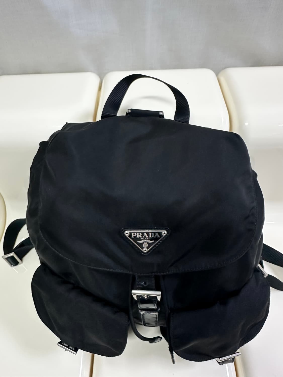 [A 정품] 프라다 투 포켓 백팩 미디움 상품이미지5