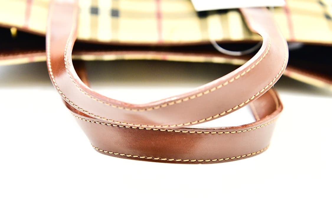 버버리 노바체크 토트백(정품) 상품이미지8