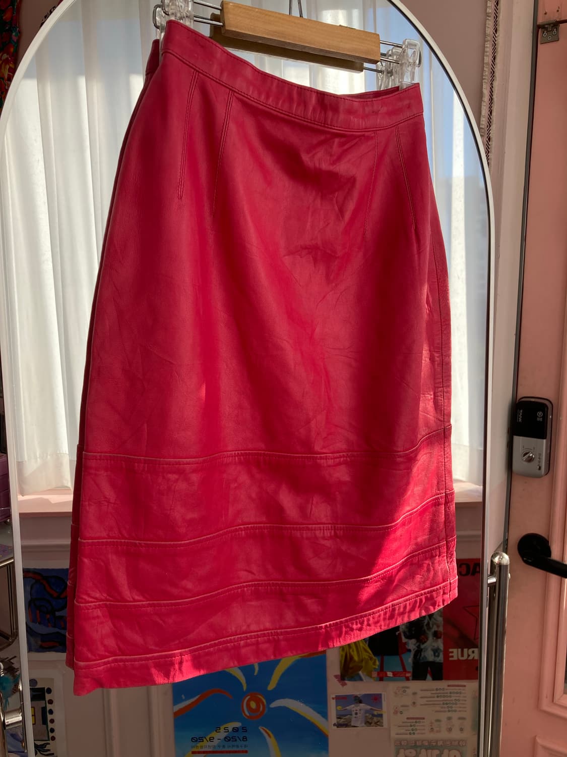 핫핑크 레더 미디 스커트 상품이미지6