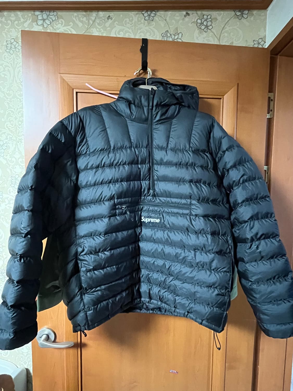 슈프림 마이크로 다운 풀오버 블랙 24fw xl 상품이미지2