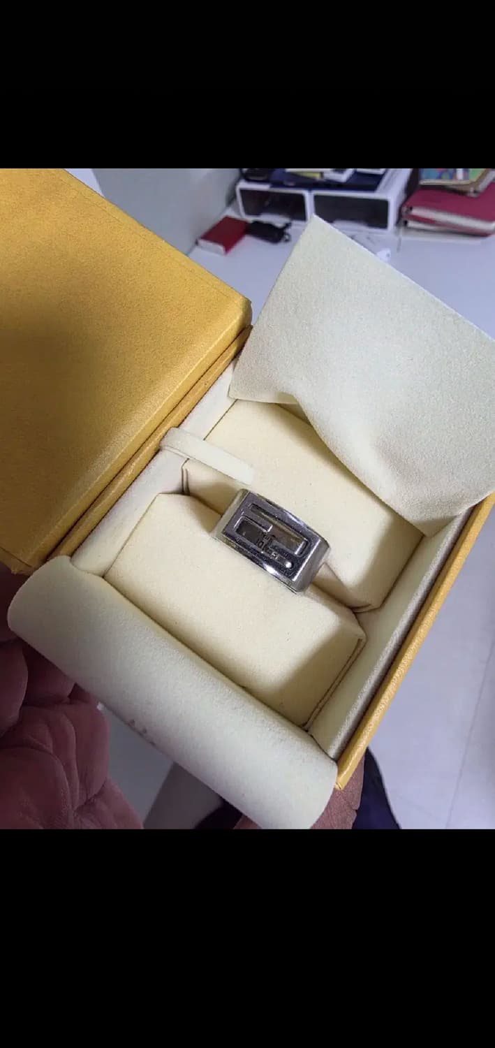 펜디 반지 팝니다. 상품이미지9