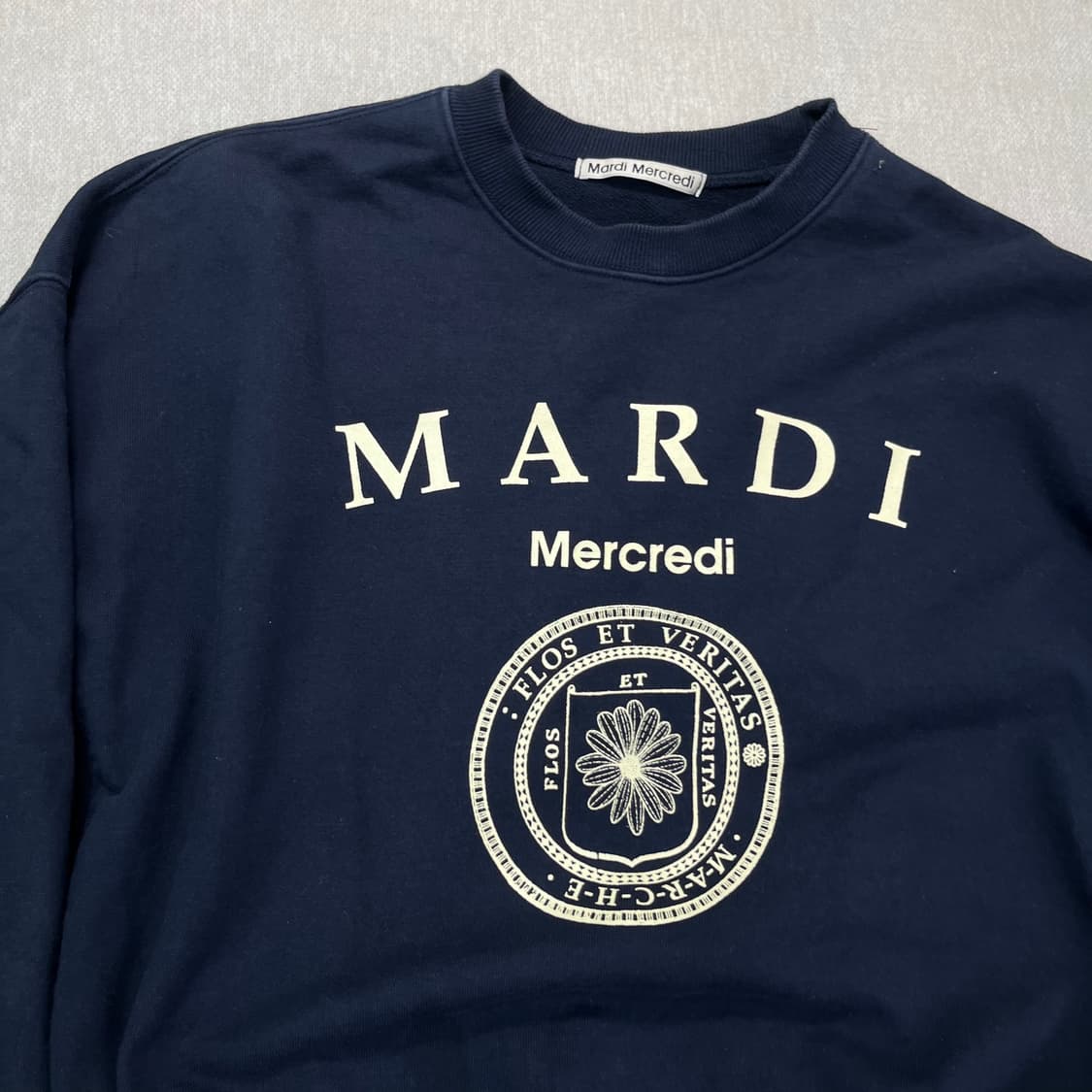 100 마르디 메크르디 맨투맨 상품이미지2