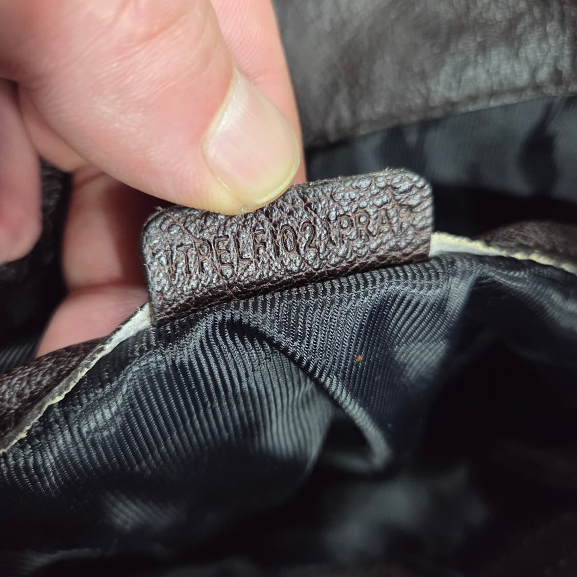 버버리 버클 숄더백 상품이미지9