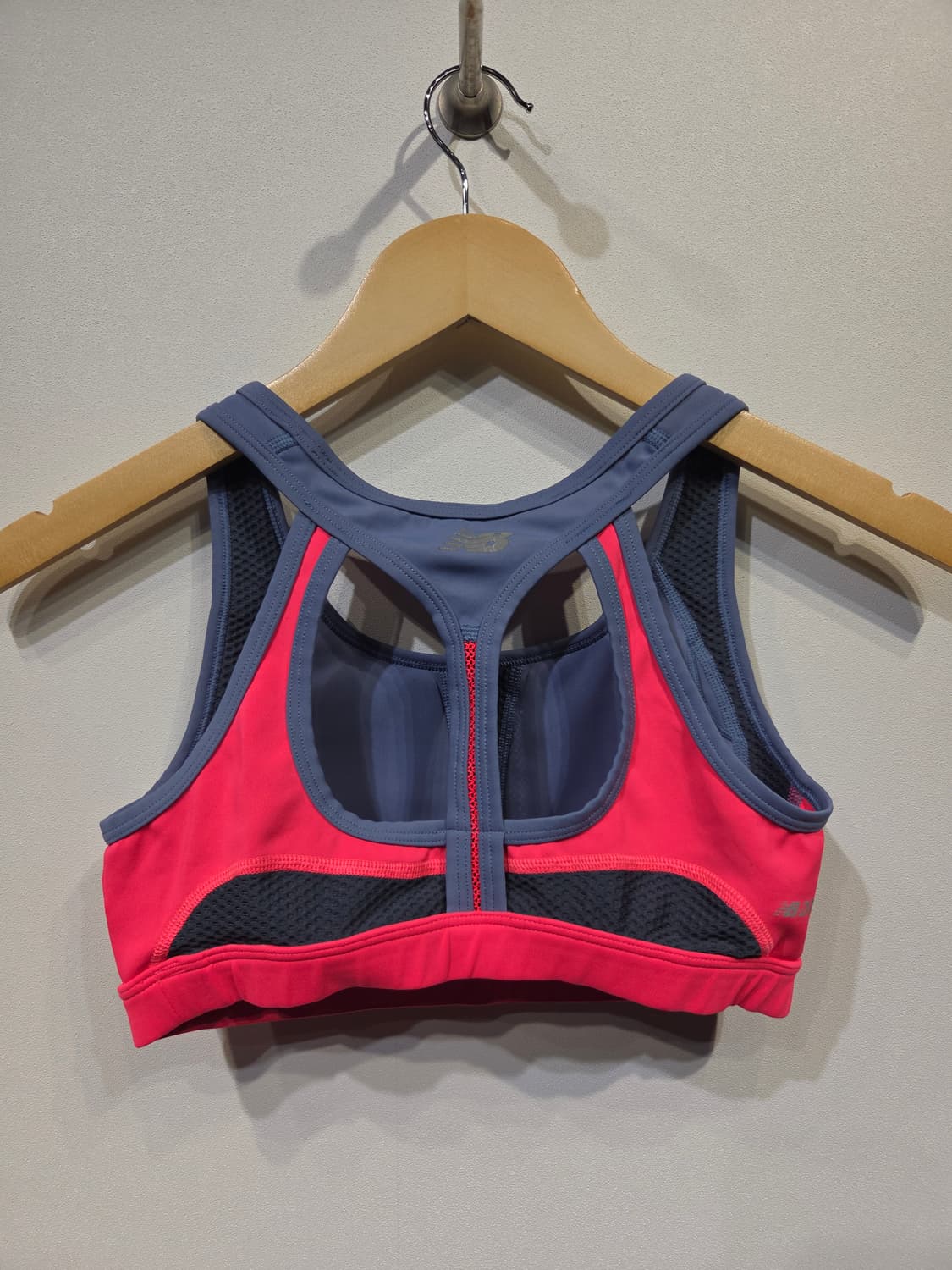 뉴발란스 우먼스 레이서백 메쉬 스포츠 브라탑 상품이미지2