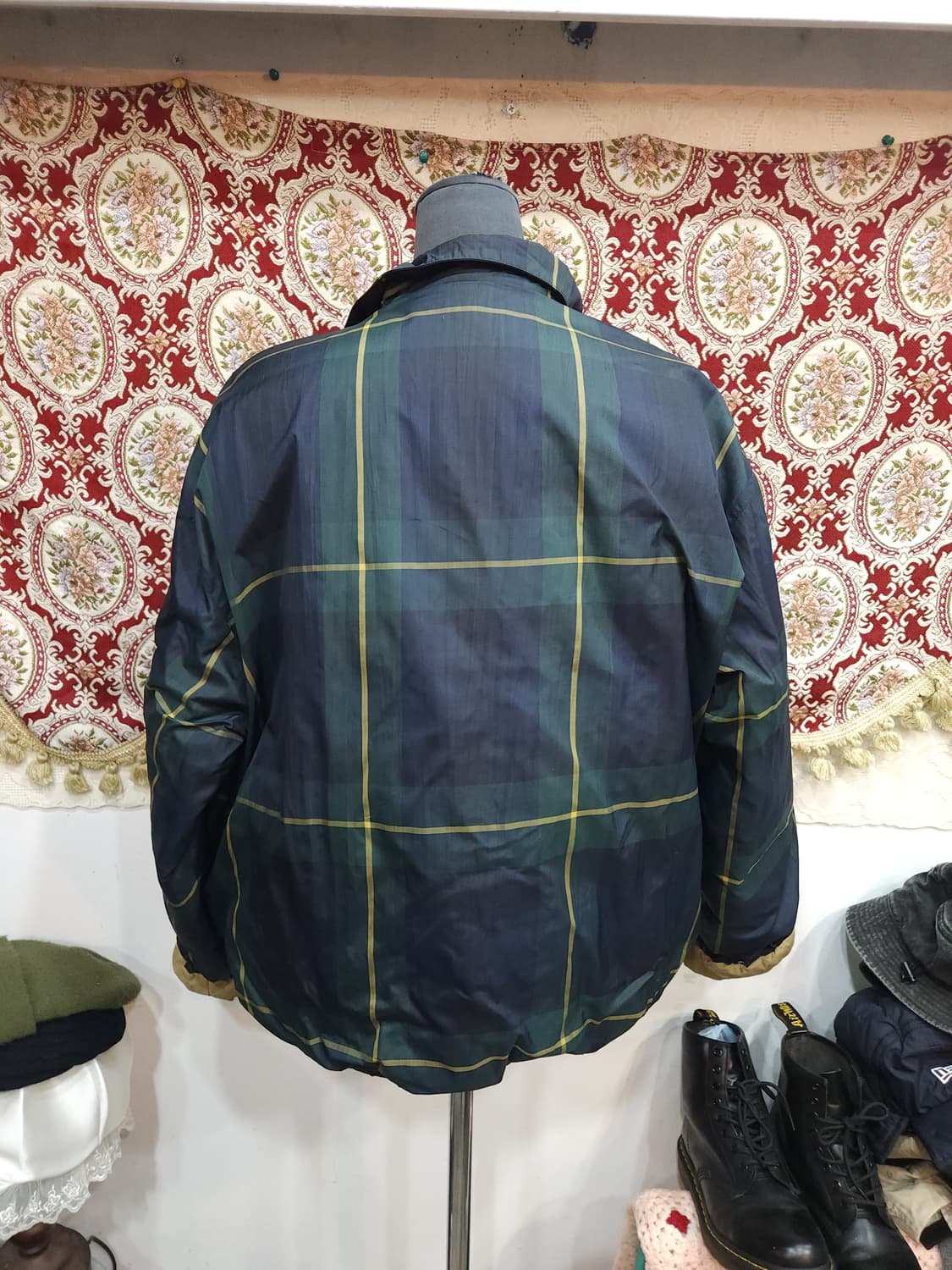 폴로스포츠 90s 블랙와치 체크 숏 패딩 점퍼

 상품이미지9