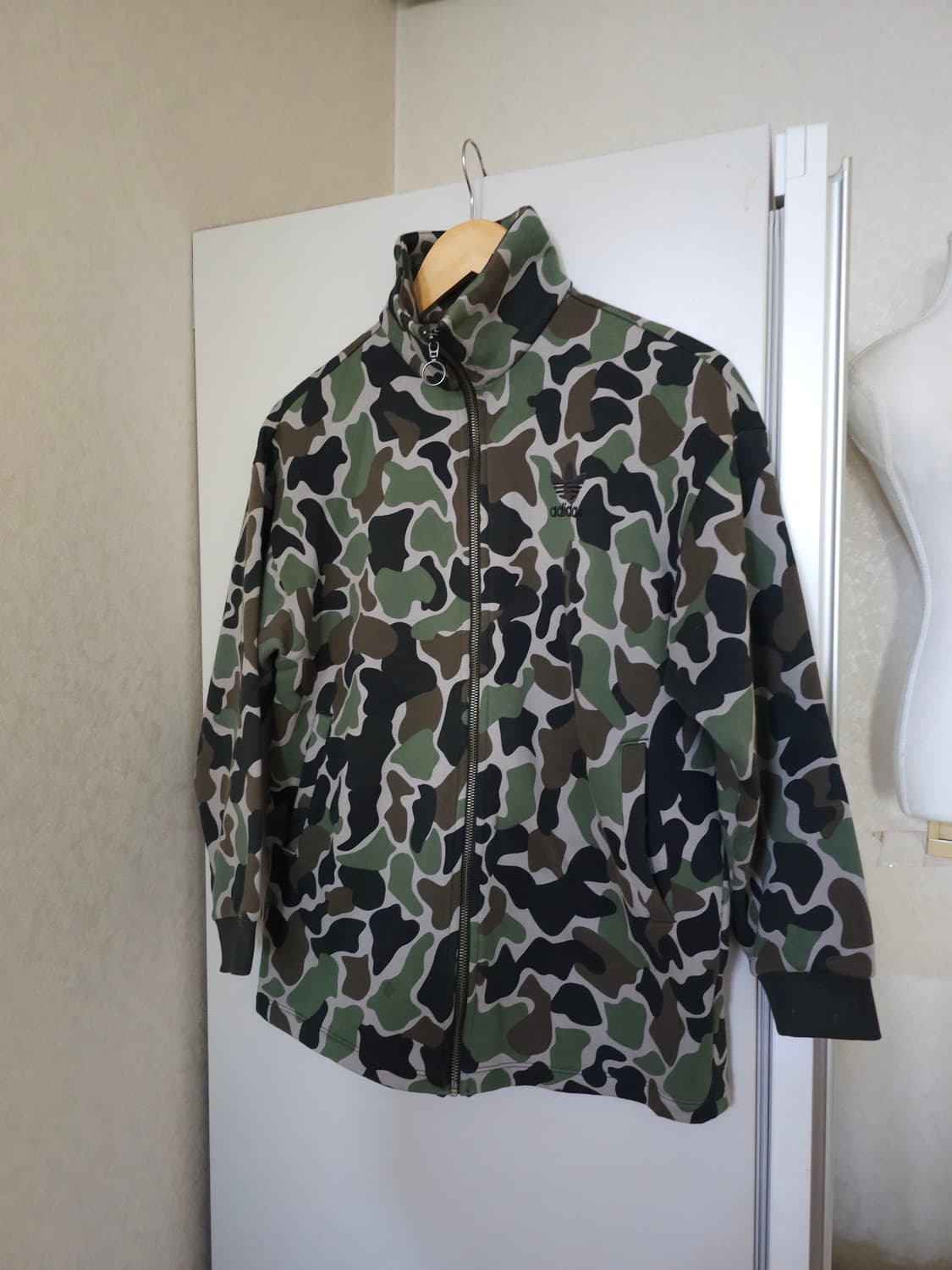 아디다스 카모 기모집업 상품이미지1