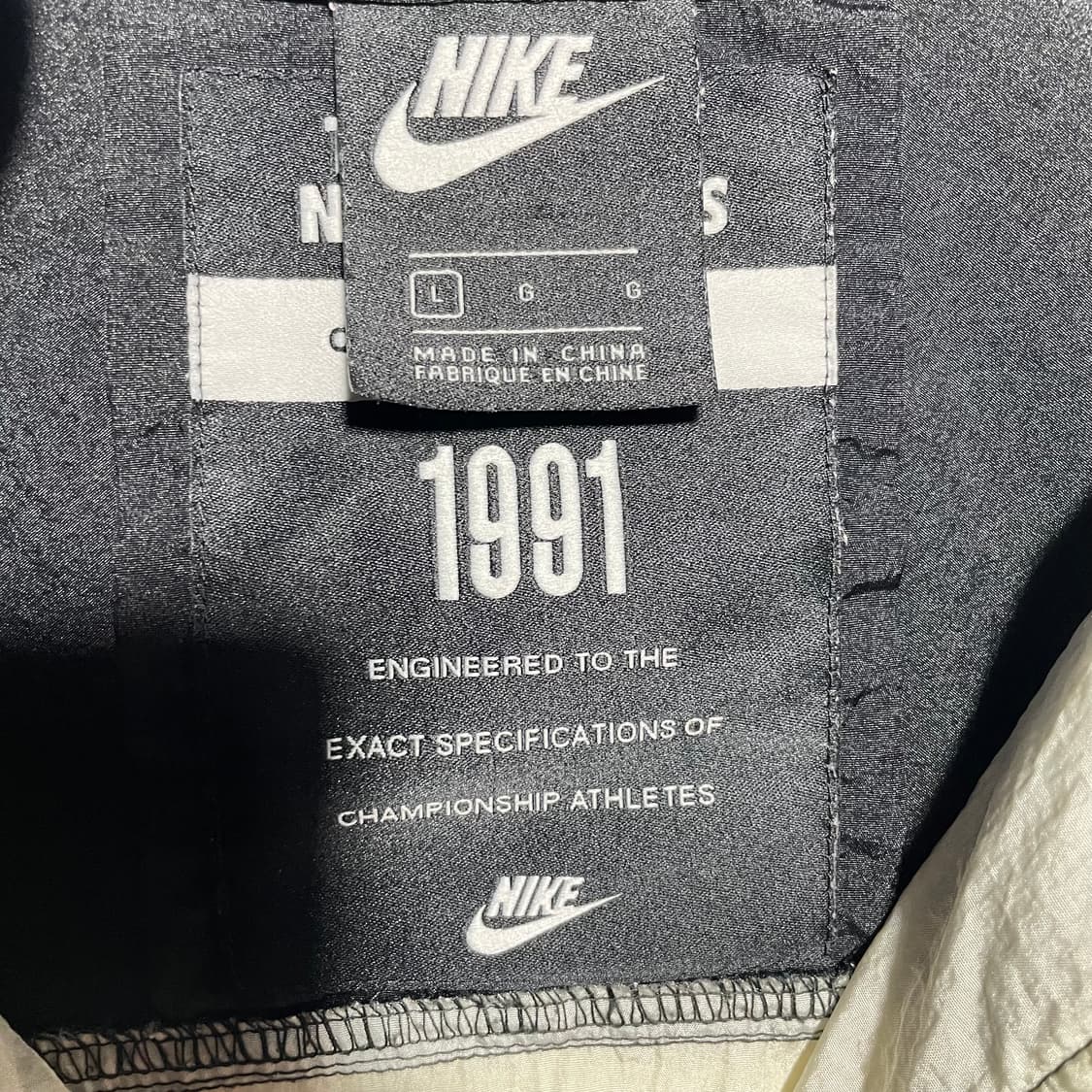 나이키 우븐 반집업 바람막이 상품이미지4