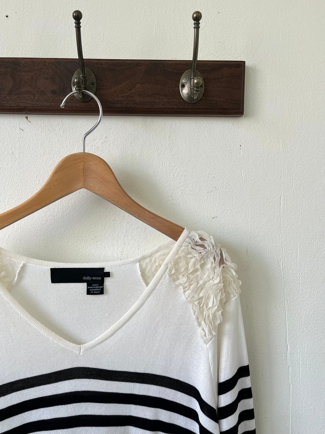 Dolly-Sean 레이스 숄더 스웨터 상품이미지2