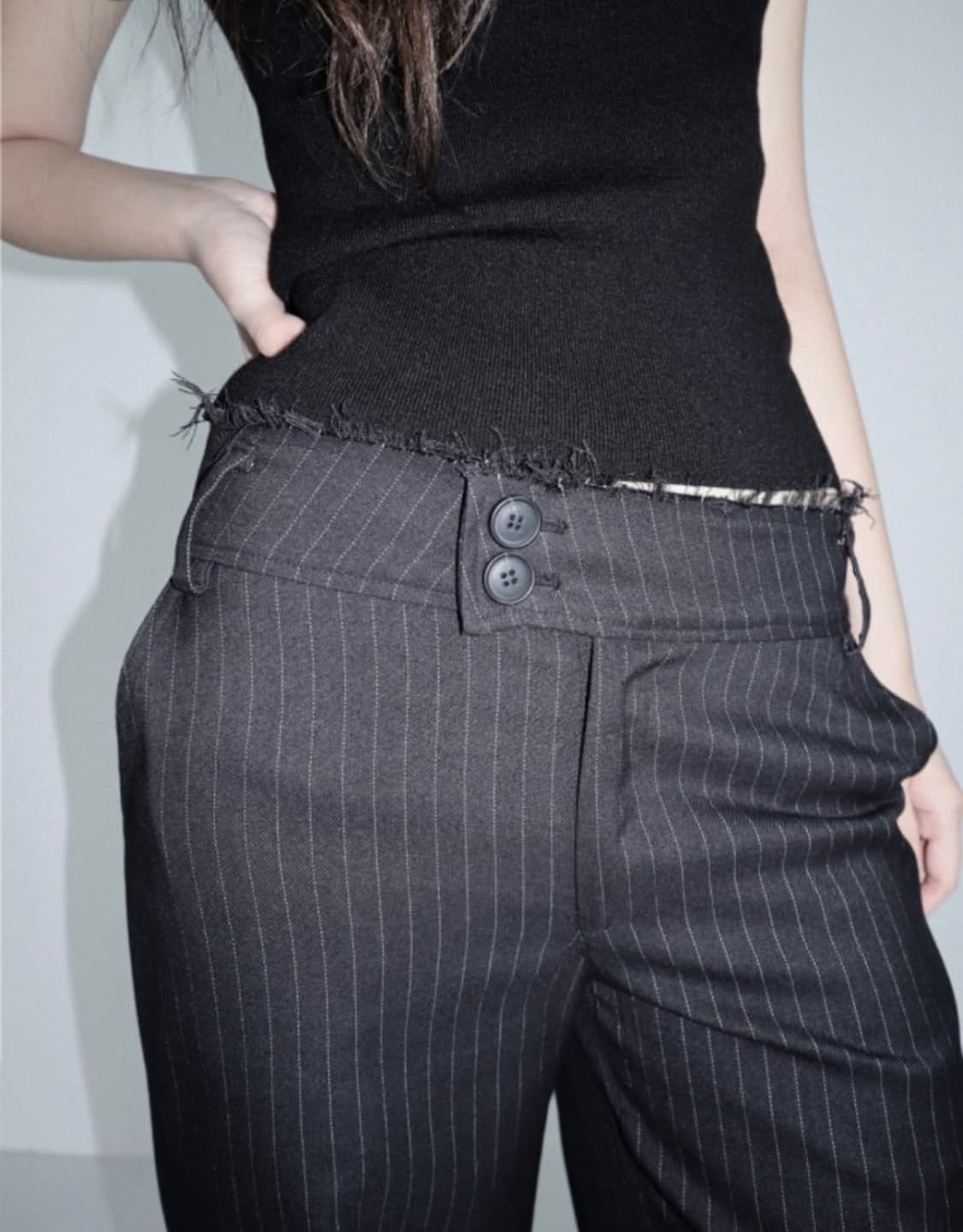 클라따 핀턱 로우 슬랙스 블랙 상품이미지4