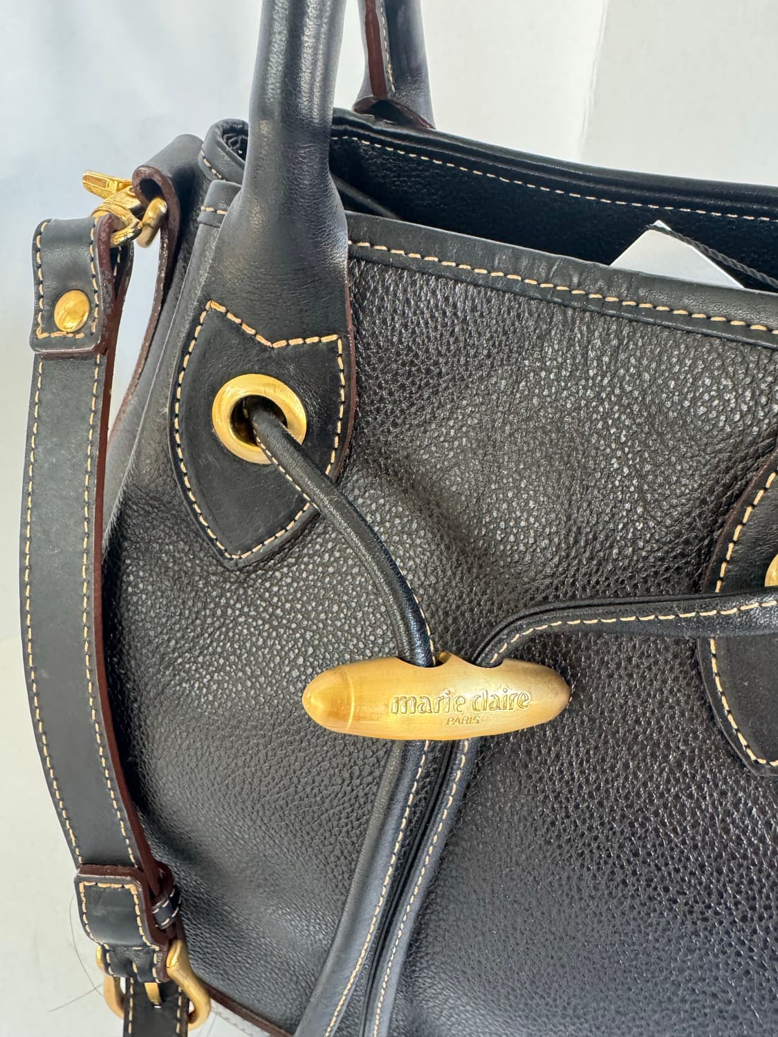 Marie Claire Paris Gold Logo Bucket Bag  상품이미지9