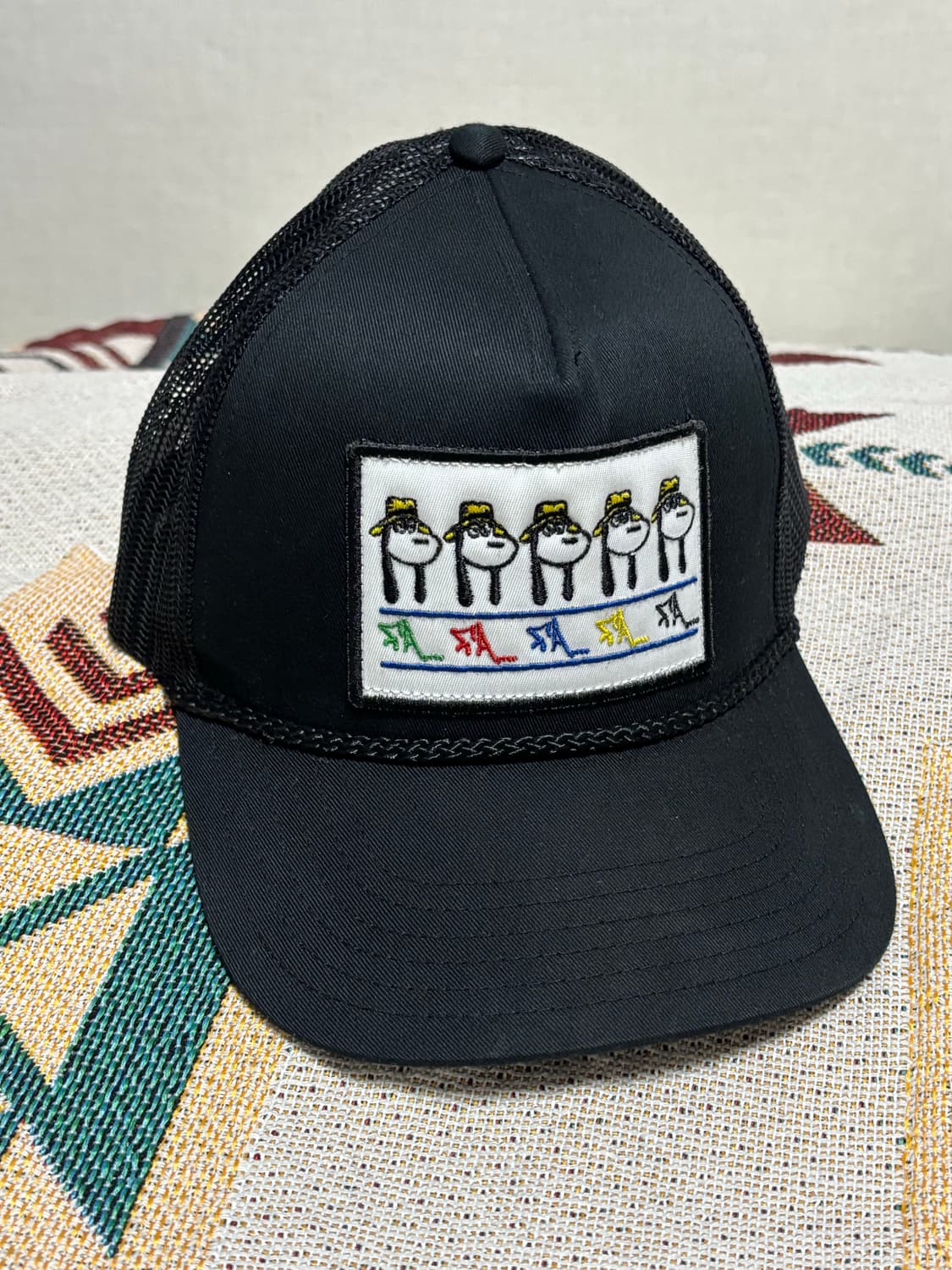 퍼킹어썸 스파이크 로고 메쉬 캡 상품이미지1