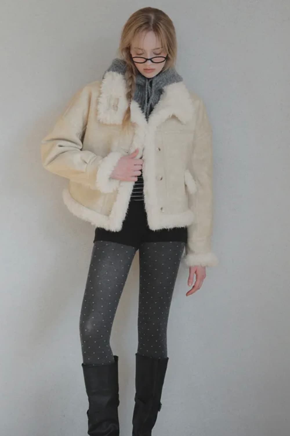 오블린 퍼배색 스웨이드 무스탕 상품이미지1