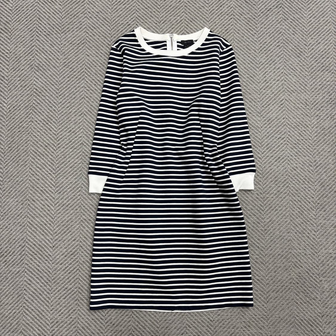 띠어리 단가라 원피스 v1600 상품이미지1