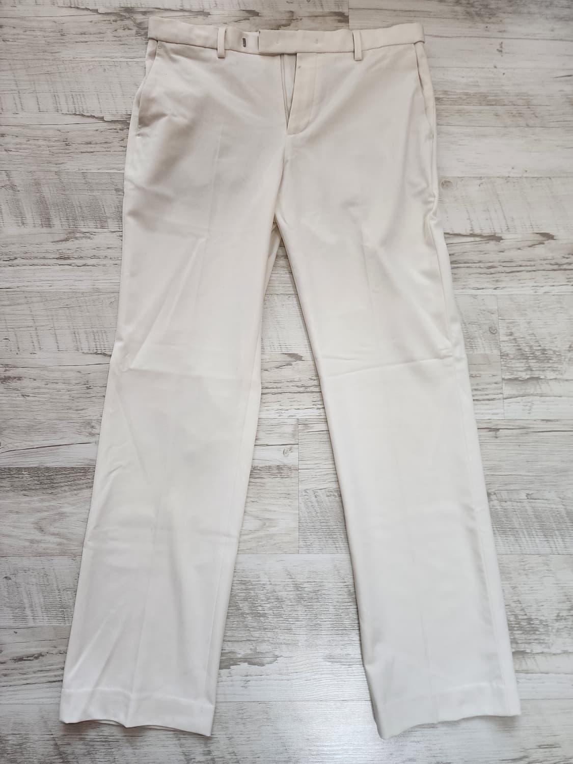 무신사 스탠다드 크림색 세미 와이드 슬랙스 팜 (32~33) 화이트 바지 상품이미지1