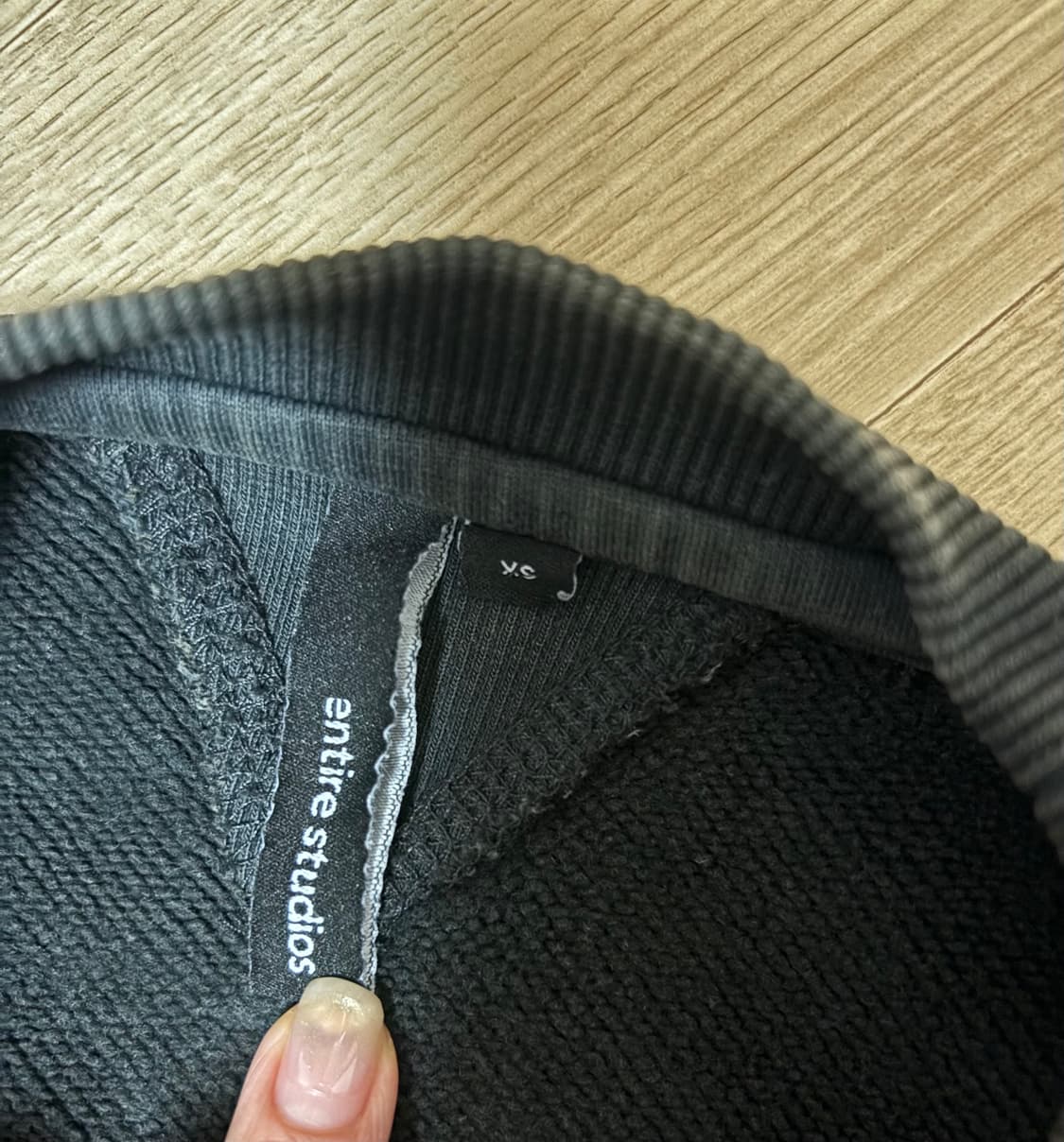 엔타이어 스튜디오 박스크루넥 맨투맨xs 상품이미지2