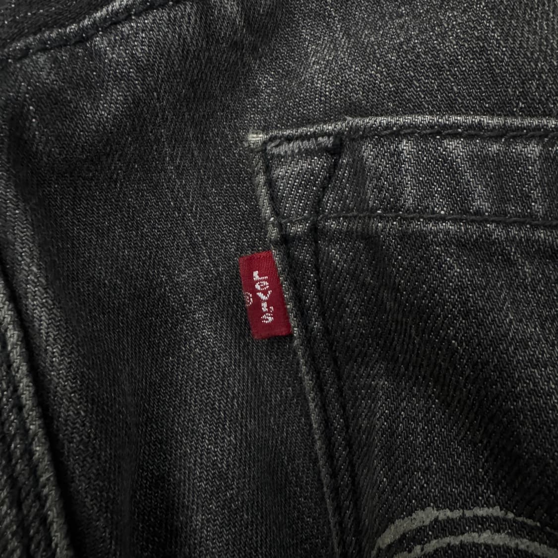 리바이스 00s 701 흑청 커브 라인 데님팬츠 상품이미지8