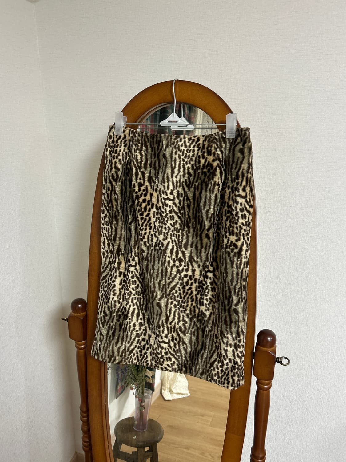 호피 레오파드 벨벳 미디스커트 상품이미지1