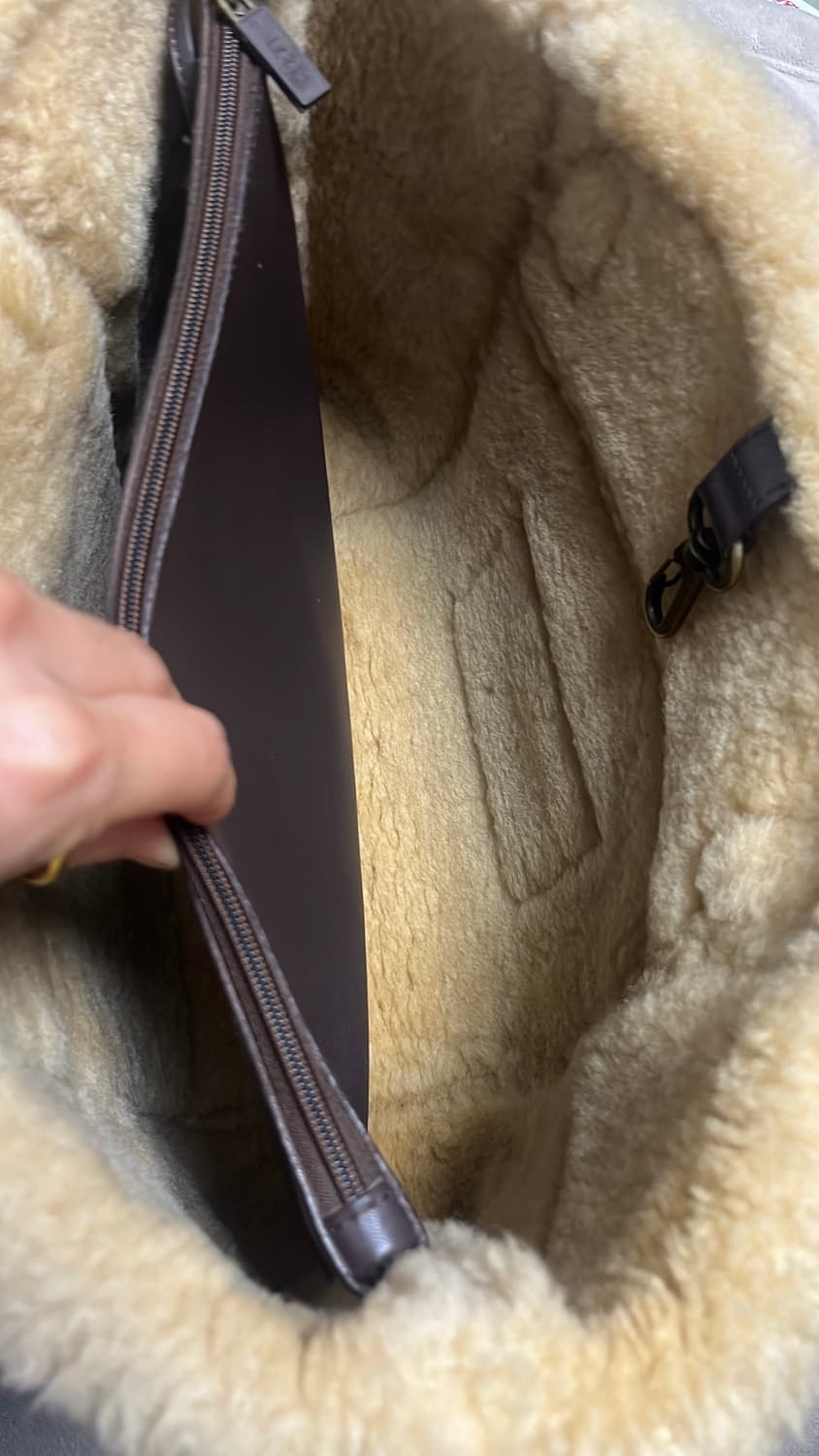 어그 숄더백 정품  상품이미지4