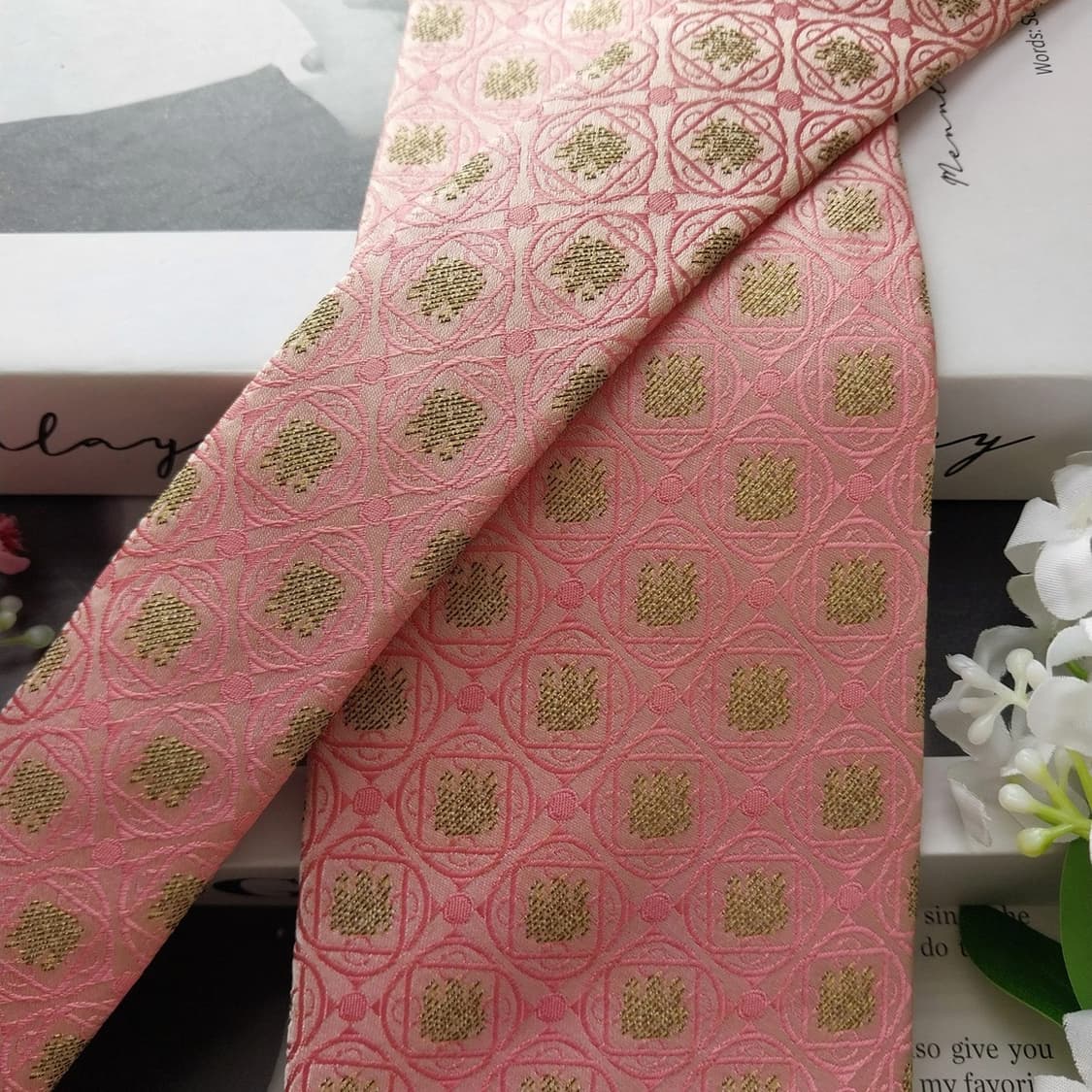 아쿠아스큐텀 실크 핑크 자카드 패턴 넥타이 9.5cm A+등급 K2108 상품이미지3