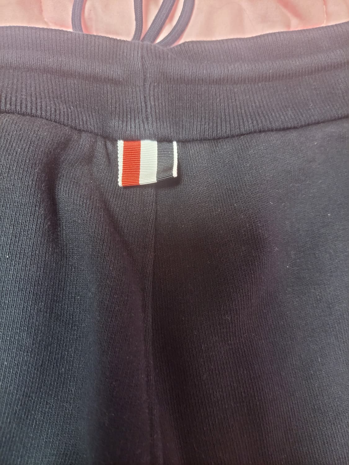 정품)급처상태좋음!톰브라운 남녀공용 스트라이프루트백 바지 스웨트 조거팬츠 상품이미지6