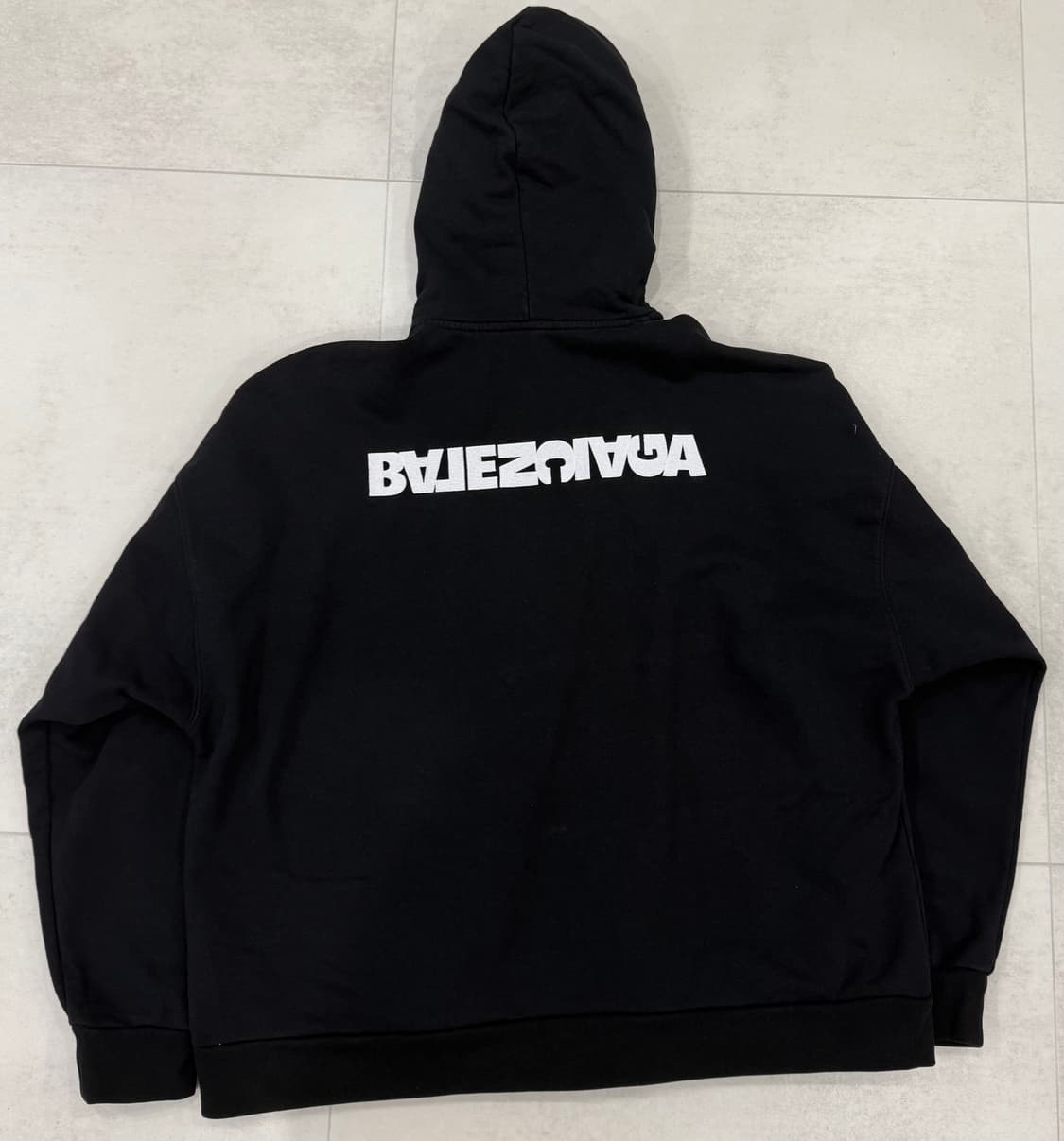 발렌시아가 턴와이드 후드집업 1 상품이미지3