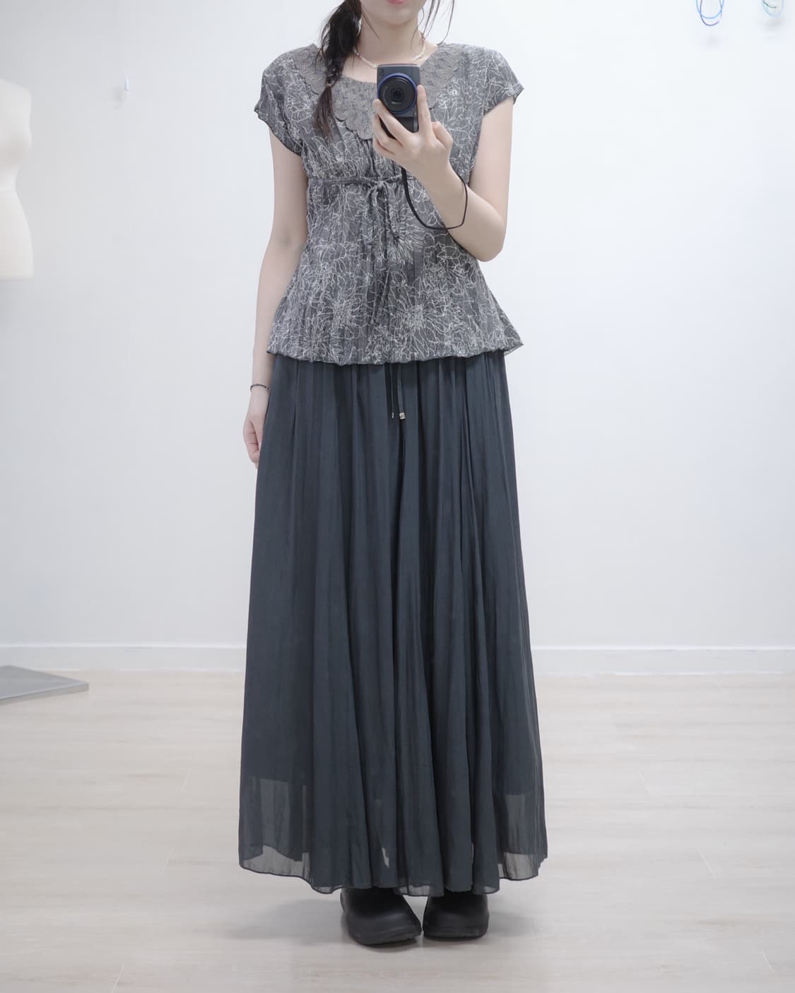 Cristalle grey oriental flower blouse 상품이미지2
