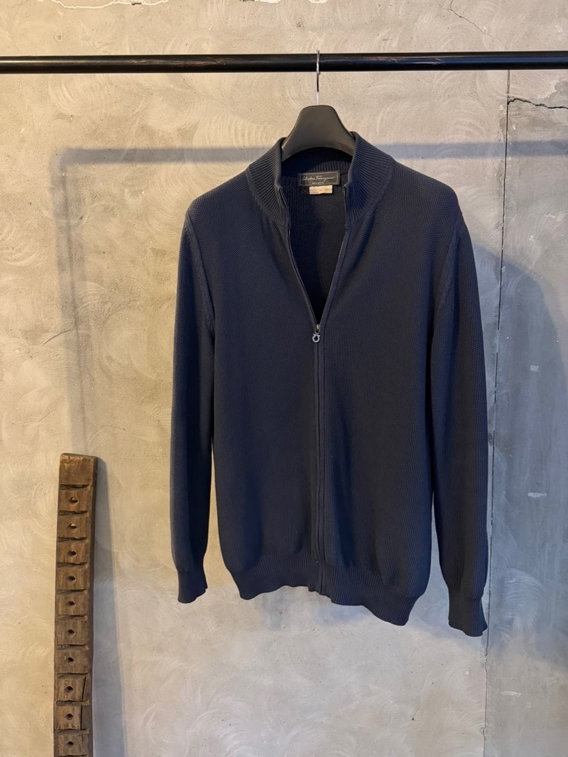 살바토레 페라가모 짚업 가디건 105 상품이미지1